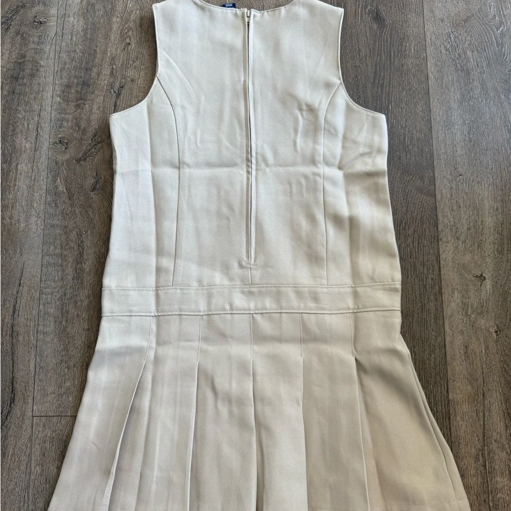 Schoolwear Khaki Dress. Girl’s size 8.  IZOD brand, new with tags.